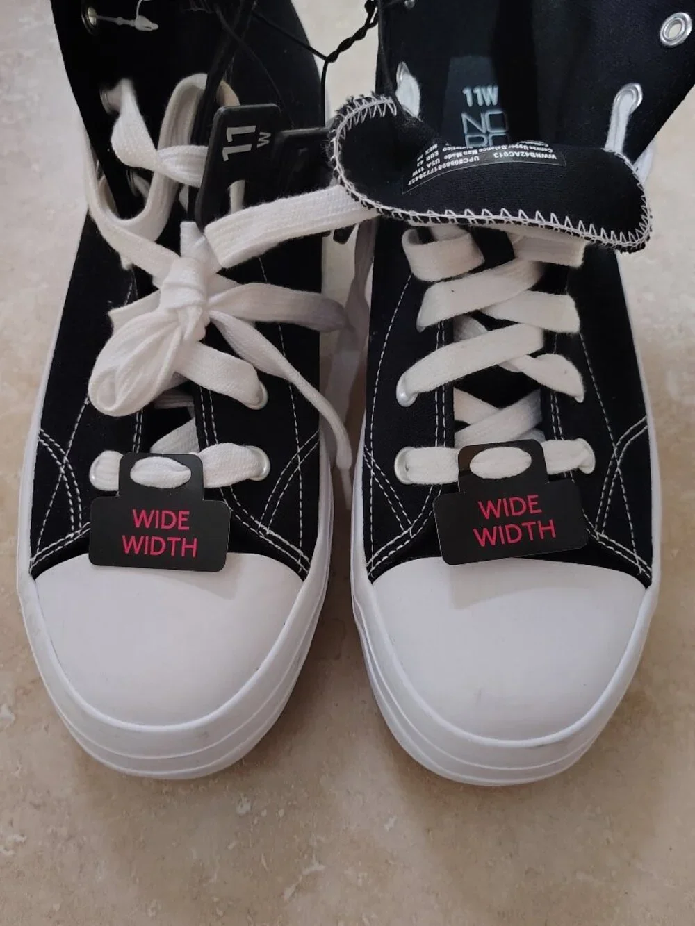 Brand new midnight navy blue No Boundaries lug wide width canvas sneaker size 11